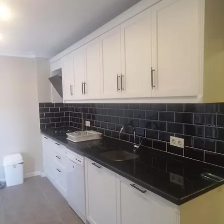 アパート Ahg Atlas